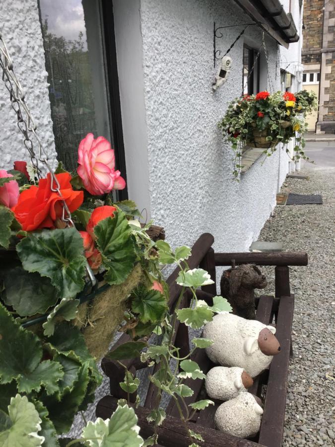 Mere Lodge Bed & Breakfast Hawkshead Exteriör bild